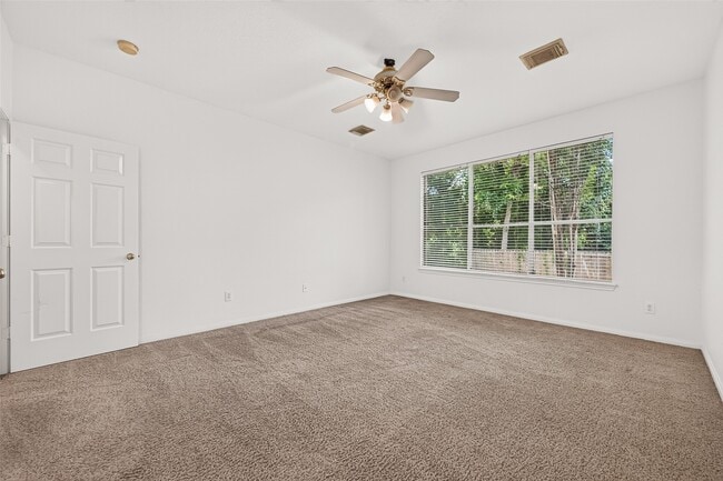 Building Photo - 2710 Five Oaks Dr