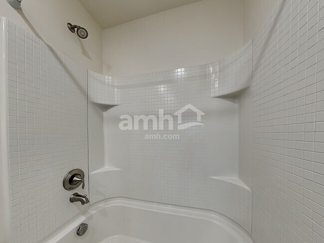 Building Photo - 19211 15th Ave Ct E