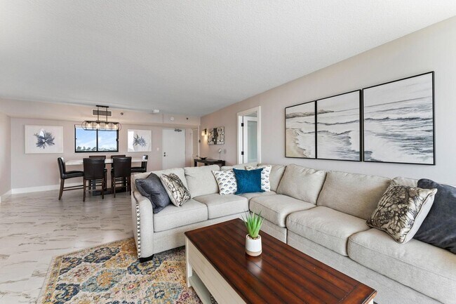 Building Photo - 300 Ocean Trail Way