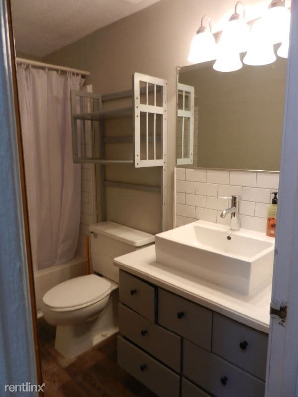 Building Photo - 1 br, 1 bath Condo - 68 Main Street