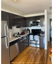 Building Photo - 82 Jersey St