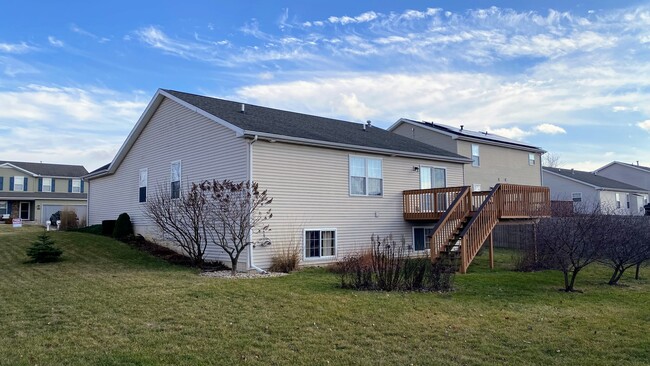 Building Photo - 2901 Red Oak Rd