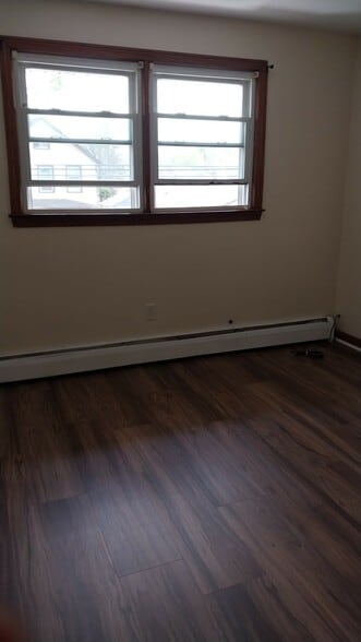 Building Photo - 227 Clifton St