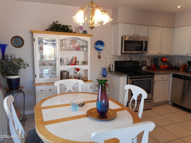 Building Photo - 6805 E 2nd St