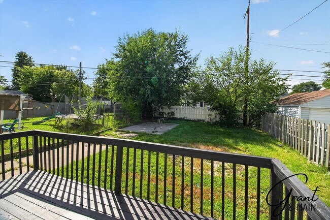 Building Photo - 21787 Nevada Ave
