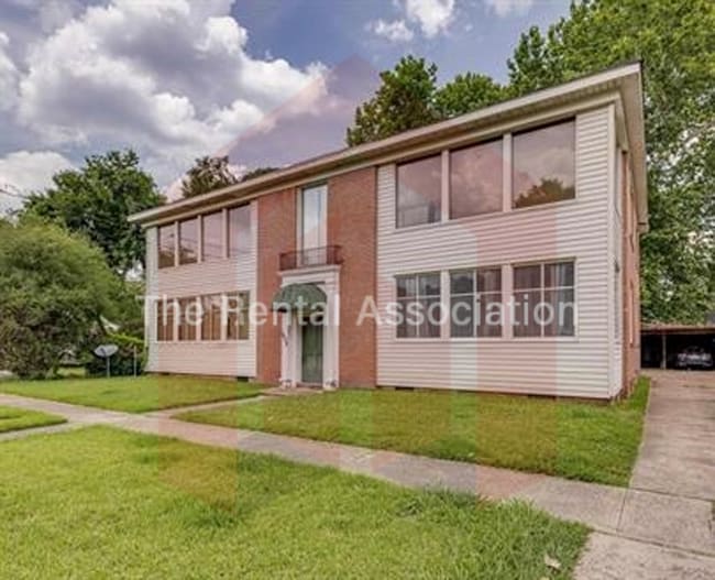 Building Photo - 1602 N 3rd St