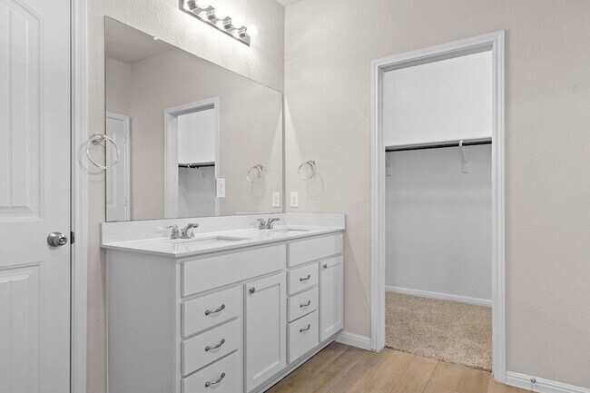 Building Photo - 2205 Singletree Bend