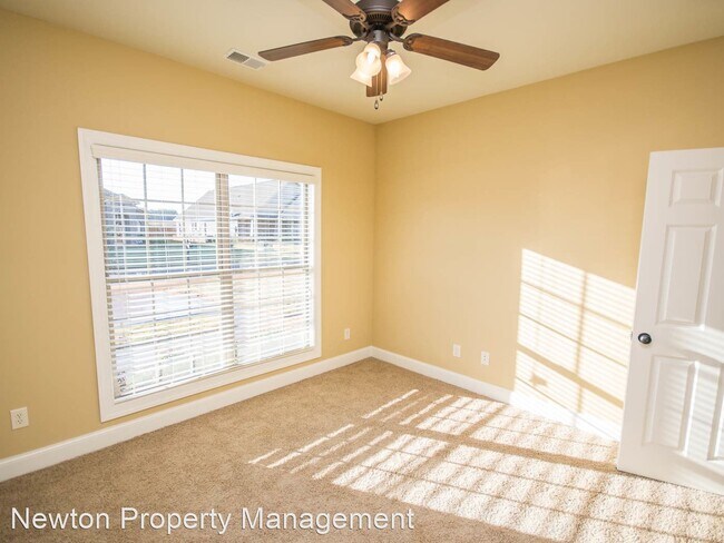 Building Photo - 12202 Southern Charm Blvd
