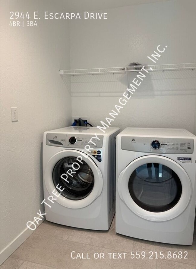 Building Photo - 2944 E Escarpa Dr