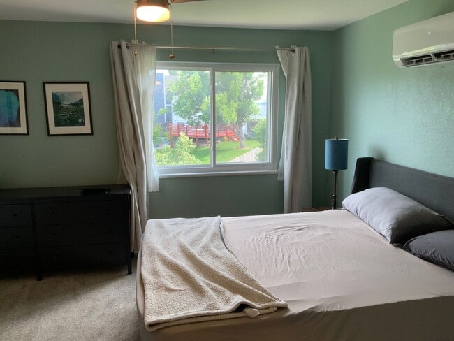 Building Photo - Spacious 3-Bedroom Home for Rent in Sought...