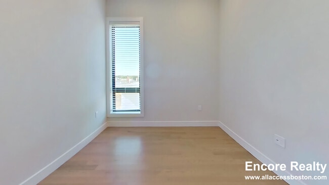 Building Photo - 16-18 Highgate St. Unit 308