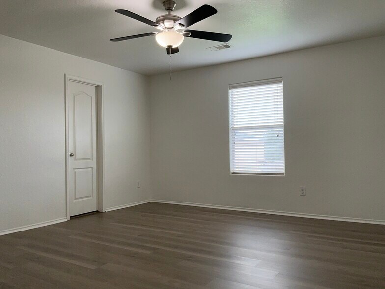 Building Photo - 1143 Desert Willow Ln
