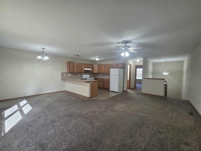 Building Photo - Affordable rental!!!