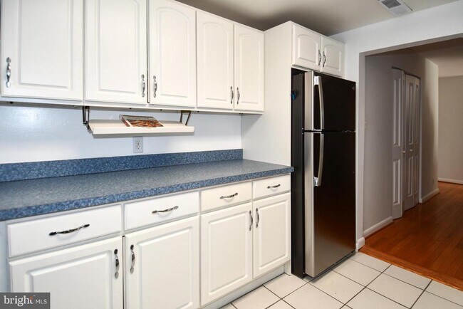 Building Photo - 4601 N Park Ave