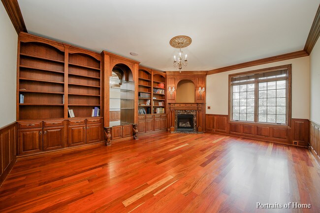 Building Photo - 5S550 Radcliff Rd