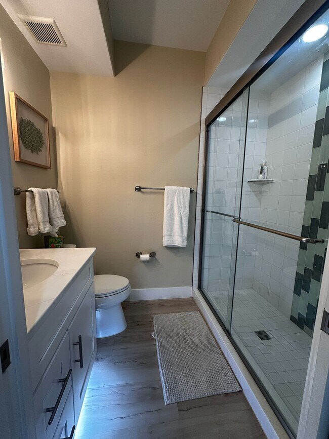 Building Photo - 16421 Millstone Cir