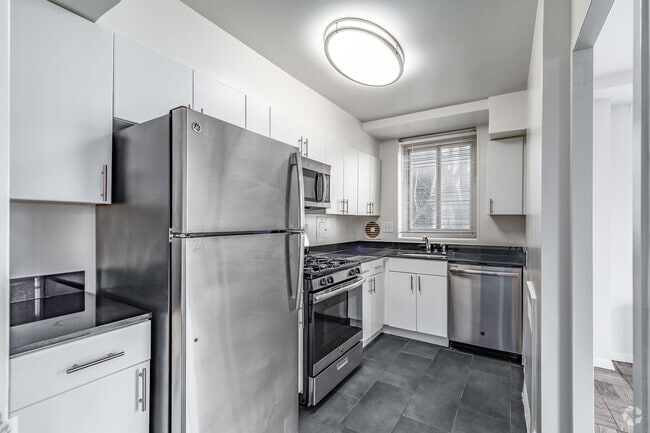 Interior Photo - Calvert Woodley