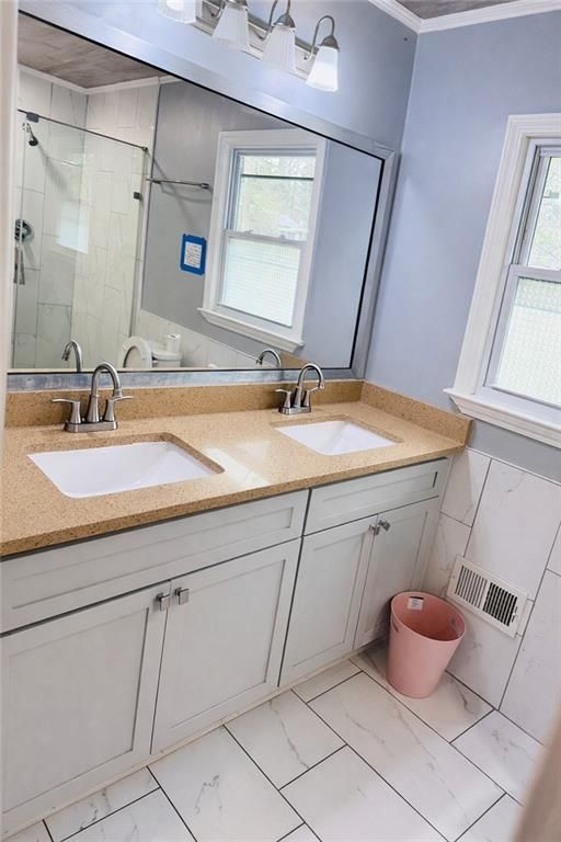 Building Photo - 3749 Pin Oak Cir