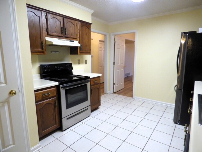 Building Photo - 2244 Lake Hill Ct