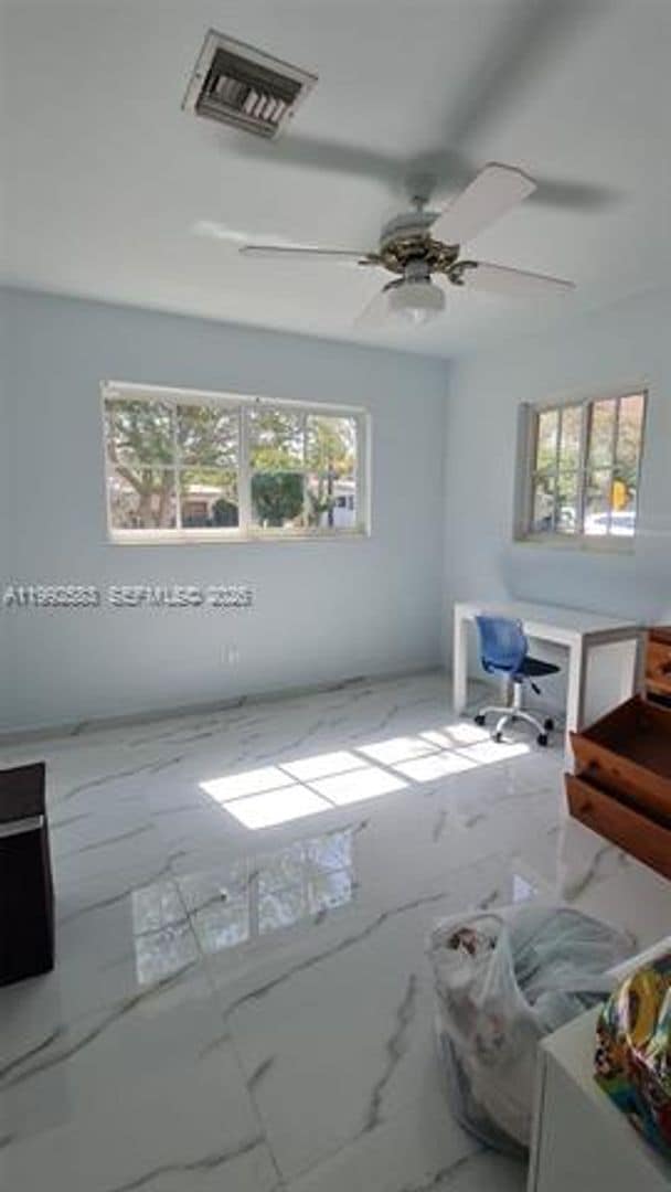 Building Photo - 6130 SW 64th Ave