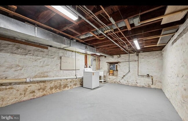 Building Photo - 77 N Keystone Ave