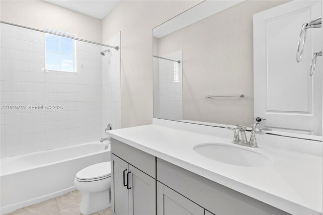 Building Photo - 4144 Greenway Dr