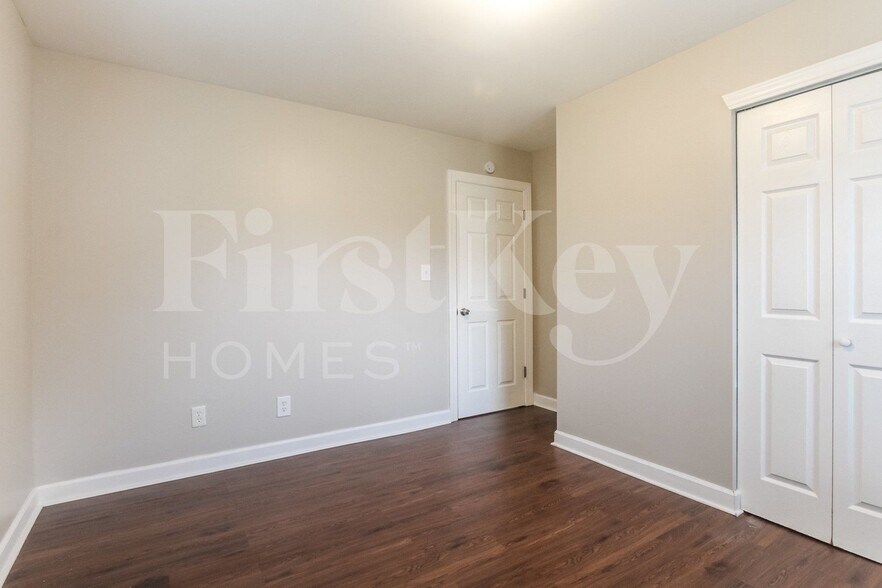 Building Photo - 3147 Keswick Rd