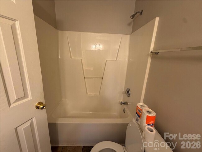 Building Photo - 375 Brookfield Dr