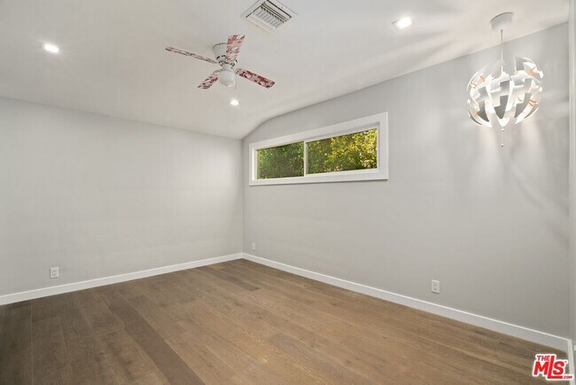 Building Photo - 22263 Buenaventura St