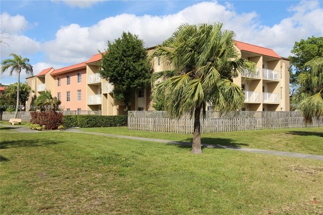 Building Photo - 4910 NW 79th Ave