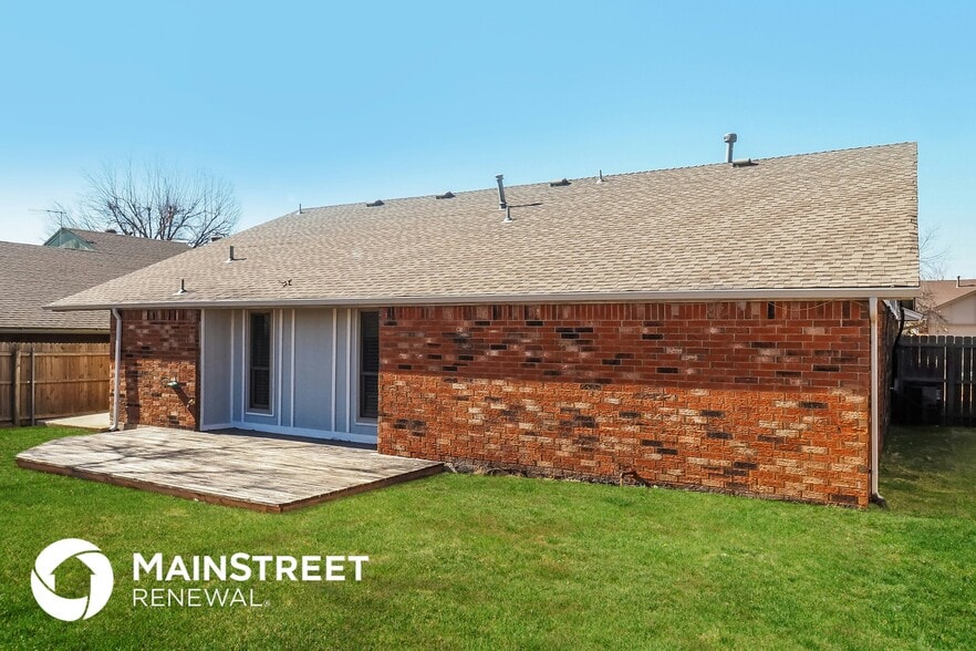 Building Photo - 516 Conestoga Dr