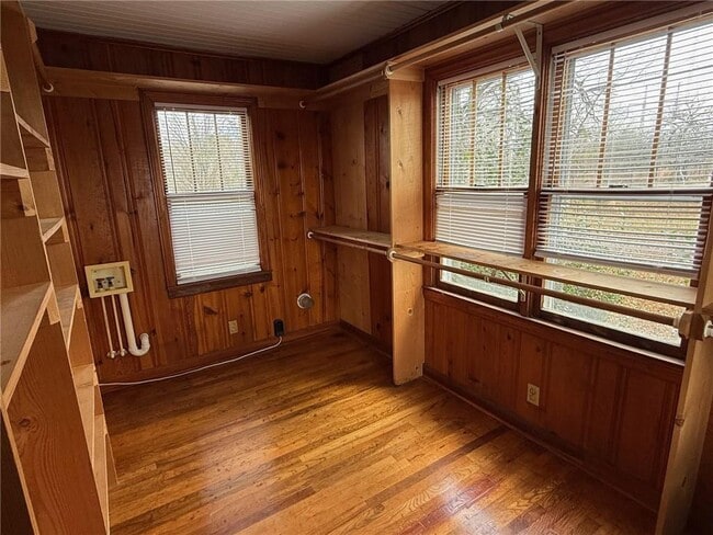 Building Photo - 7322 Hwy 53