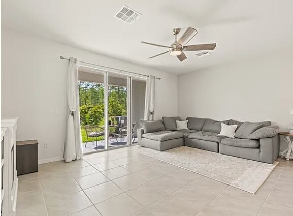 Building Photo - BEAUTIFUL Town Home For Rent in Angeline!
