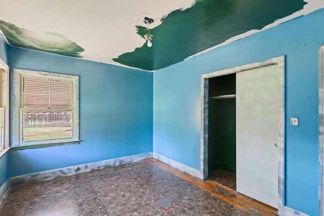 Building Photo - 224 NC-561