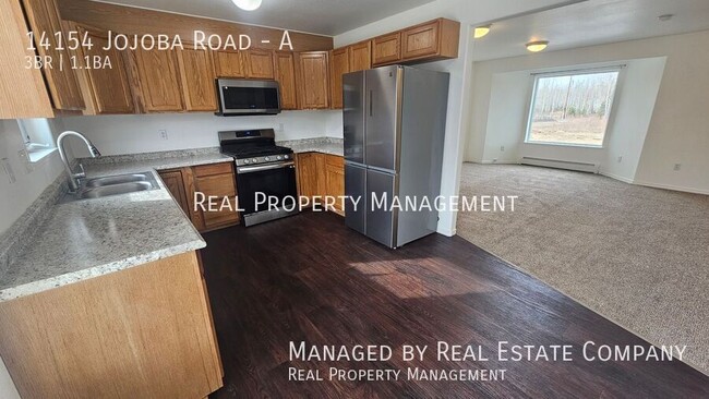 Building Photo - 14154 Jojoba Dr