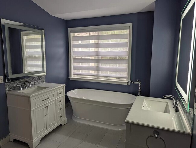 Building Photo - 5708 Governors Pond Cir