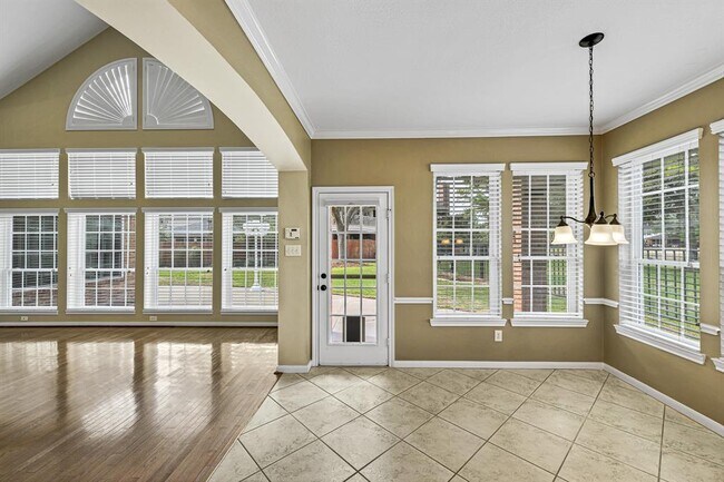 Building Photo - 22319 Fairbay Dr