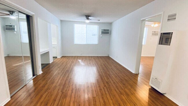 Interior Photo - 7351 Variel Ave