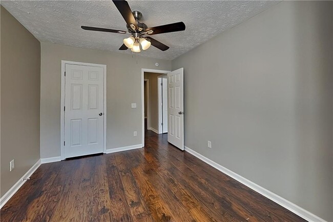 Building Photo - 2875 White Blossom Ln