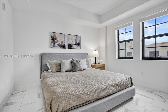 Building Photo - 101 E Camino Real