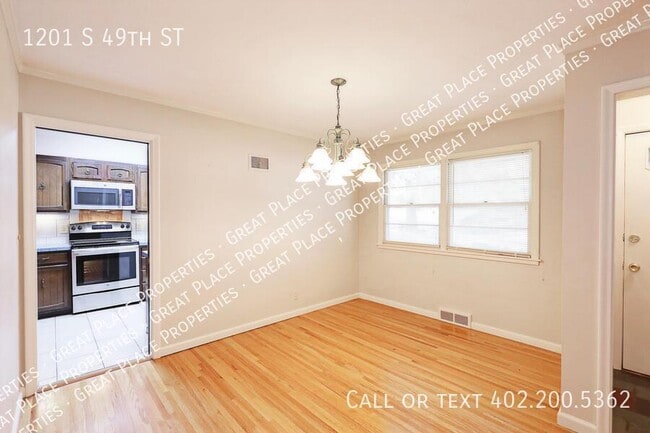 Building Photo - 1201 S 49th St