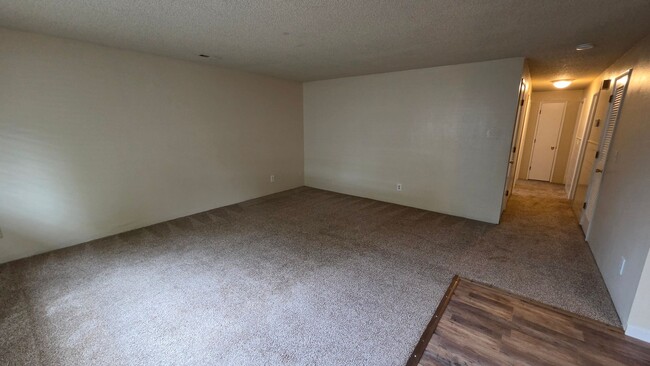 Building Photo - Spacious Home for Rent