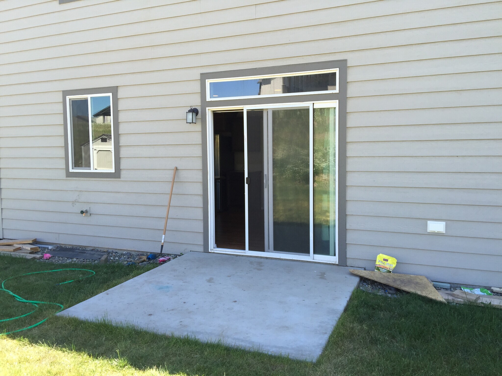 Building Photo - 1740 SW Panorama Dr