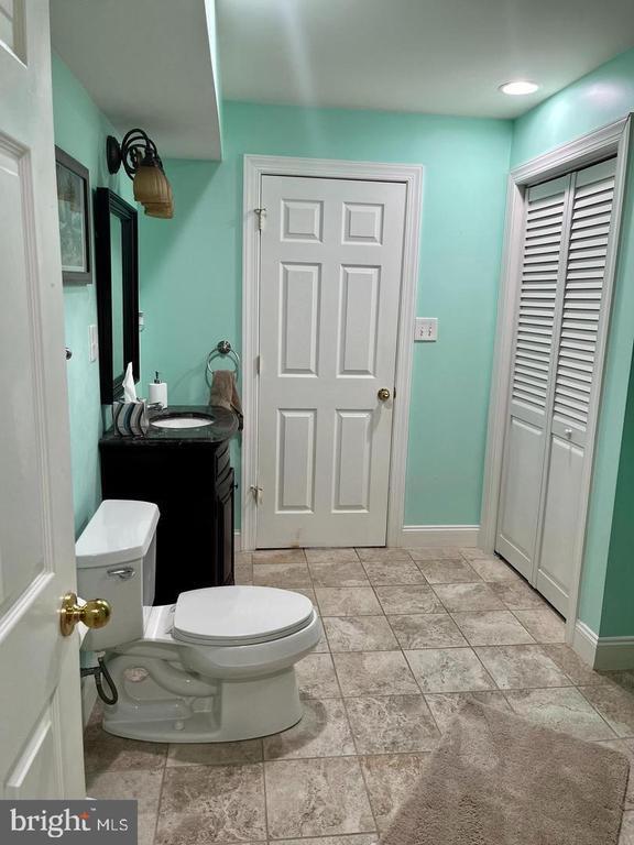 Building Photo - 204 Windham Dr