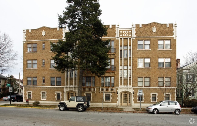 Building Photo - Sheridan Court Apartments