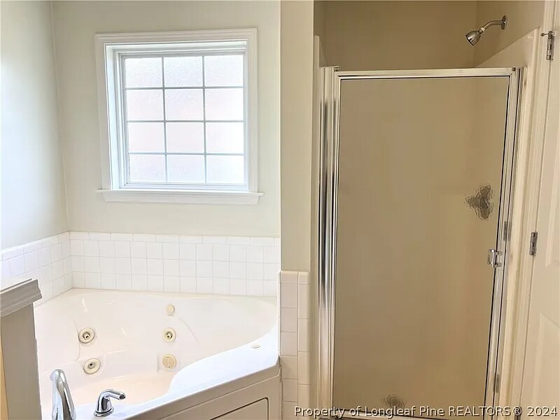 Building Photo - 1841 Balmoral Dr