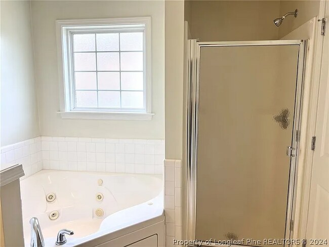 Building Photo - 1841 Balmoral Dr