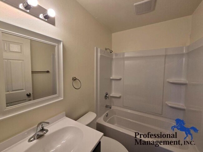 Building Photo - 1 bedroom in Billings MT 59101