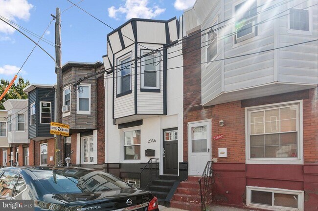 Building Photo - 2336 Pierce St