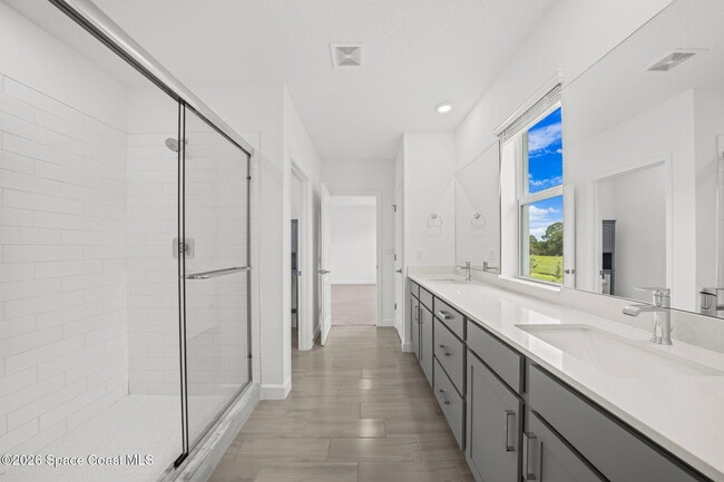 Building Photo - 640 Veridian Cir NW
